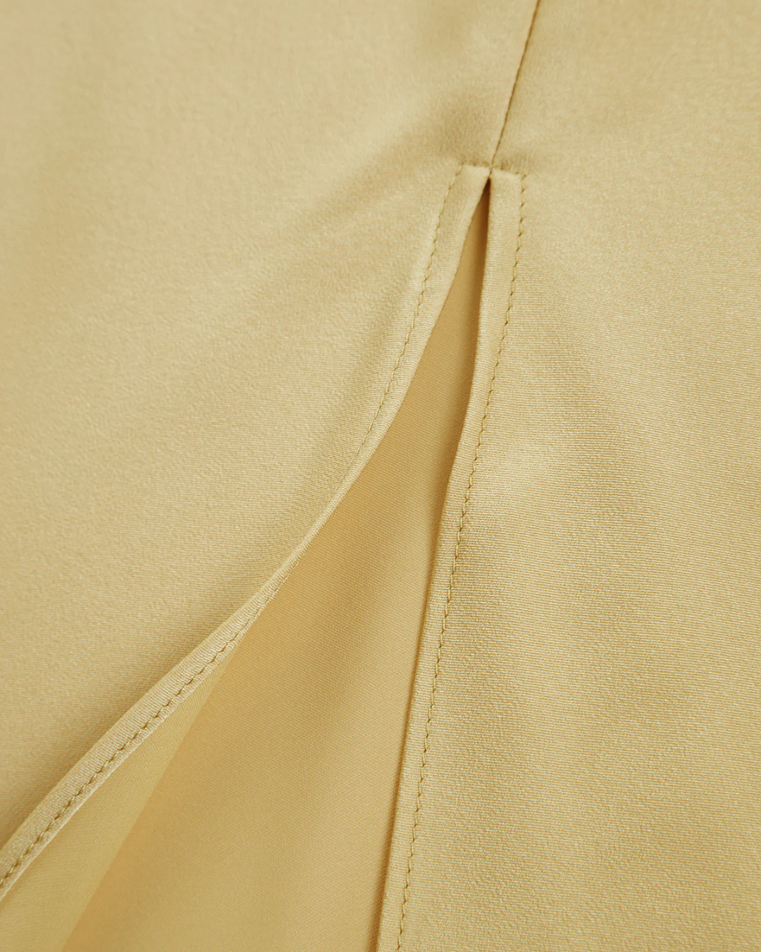 Angelika | Langes Abendkleid mit offenem Rücken und Satin-Schlitz