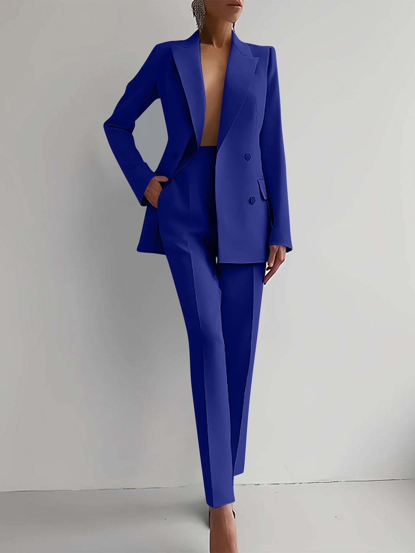 Andrea | Eleganter Damenanzug aus Crepe Diagonal mit Slim-Fit Blazer und Hosen Set