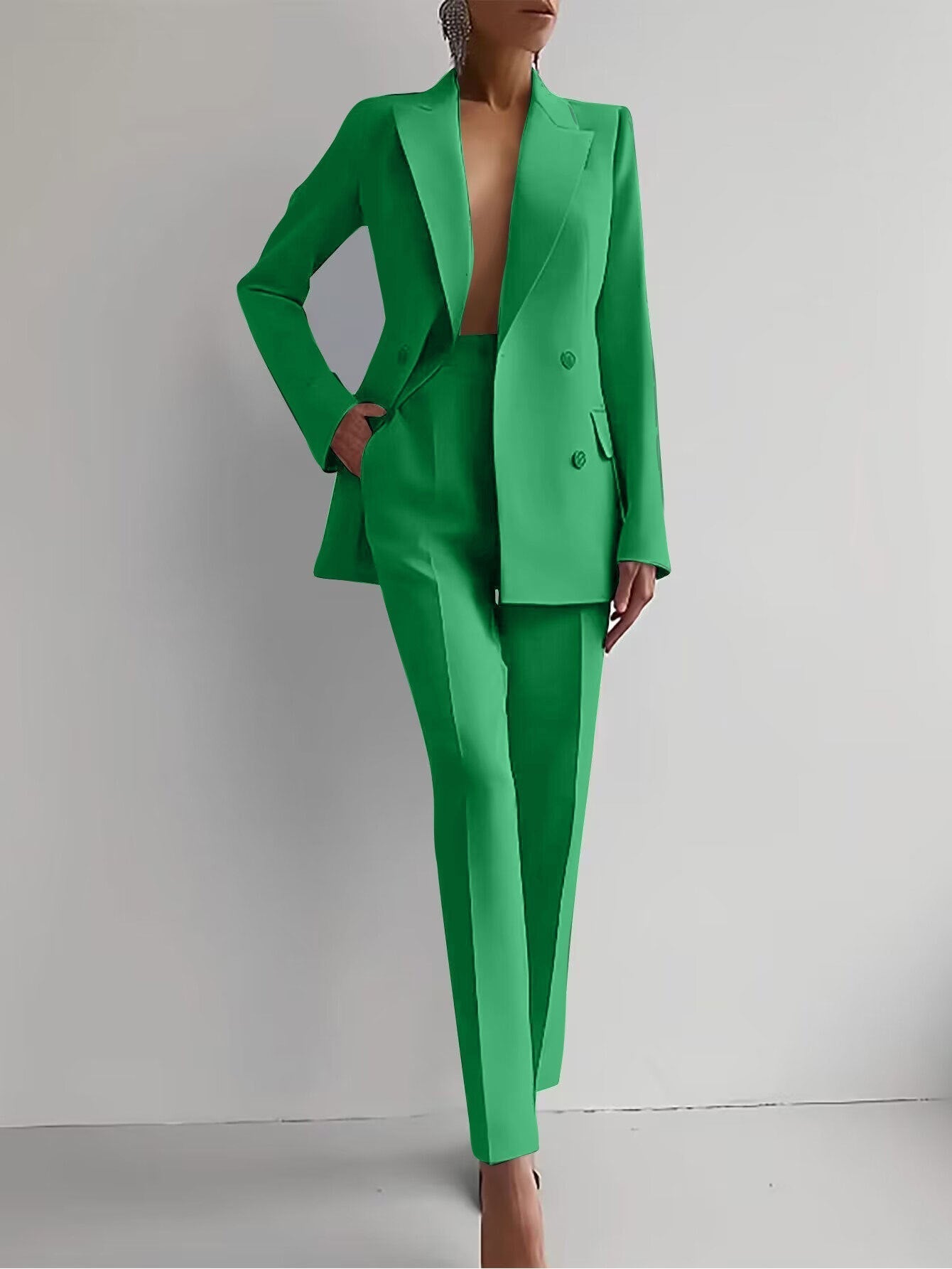 Andrea | Eleganter Damenanzug aus Crepe Diagonal mit Slim-Fit Blazer und Hosen Set