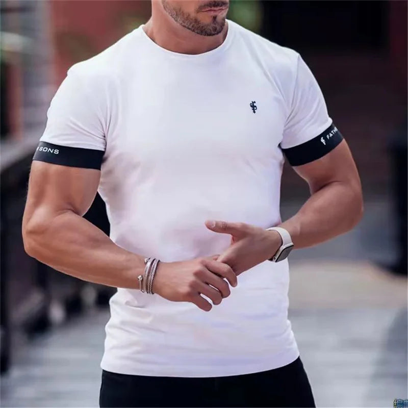 Theo | Muscle Fit T-Shirt mit kurzen Ärmeln