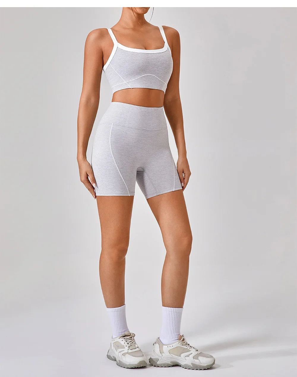Variant image for Hot Shot | 2-teiliges Trainingsset für Damen im Y2K-Stil-30