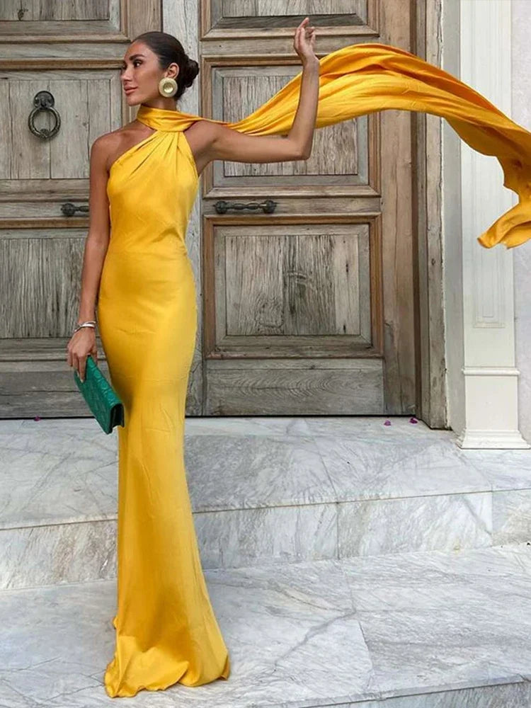 Janina | Abendkleid mit One-Shoulder-Umhang und Meerjungfrau-Silhouette