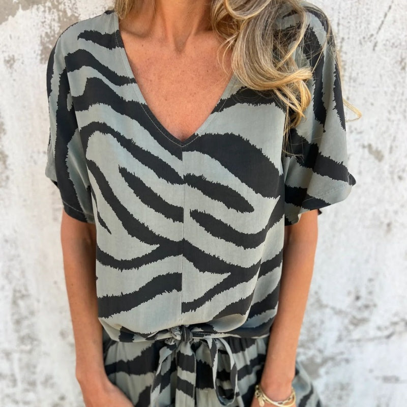 Patricia | Elegantes Ensemble mit V-Ausschnitt
