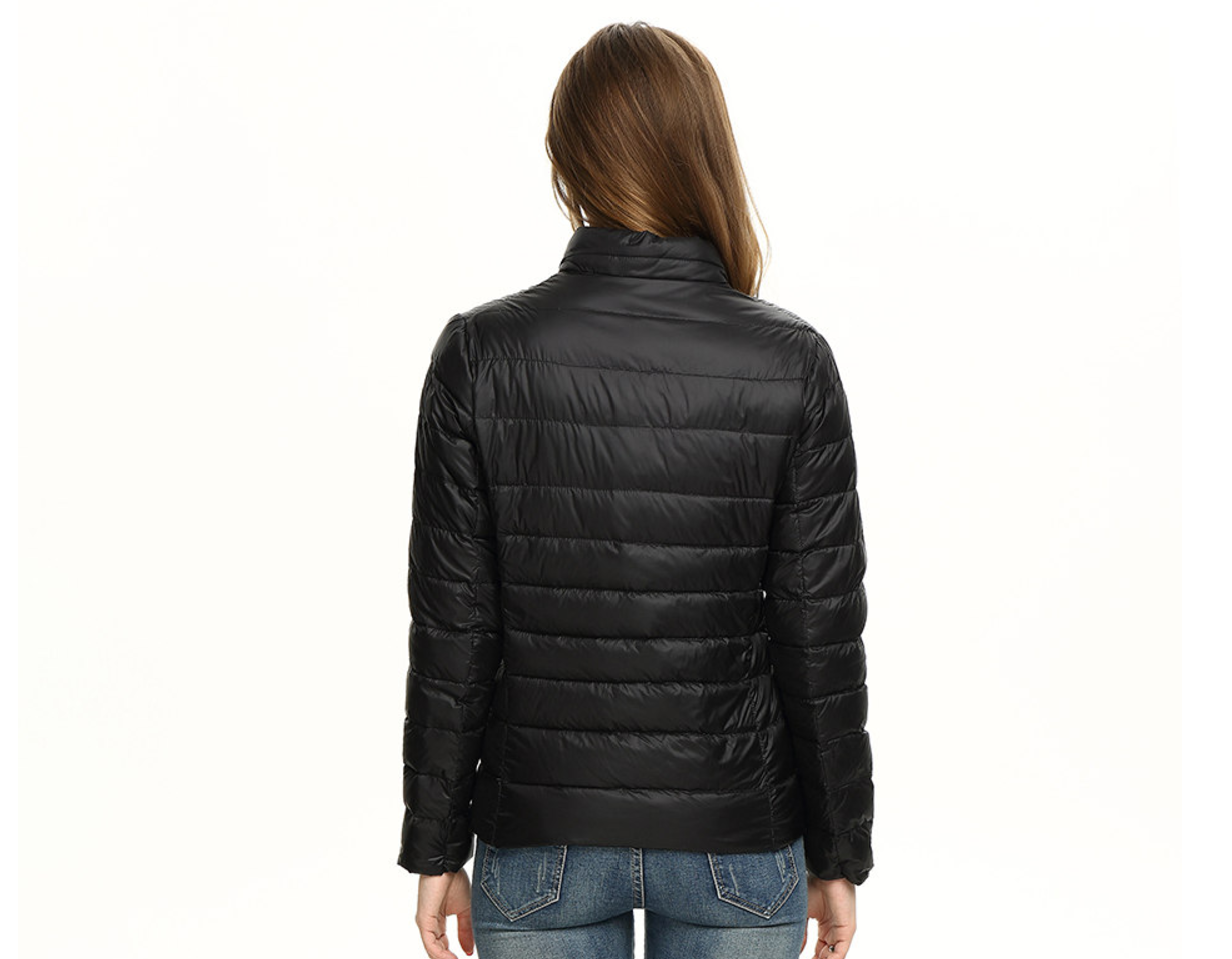 Emma | Elegante leichte Daunenjacke