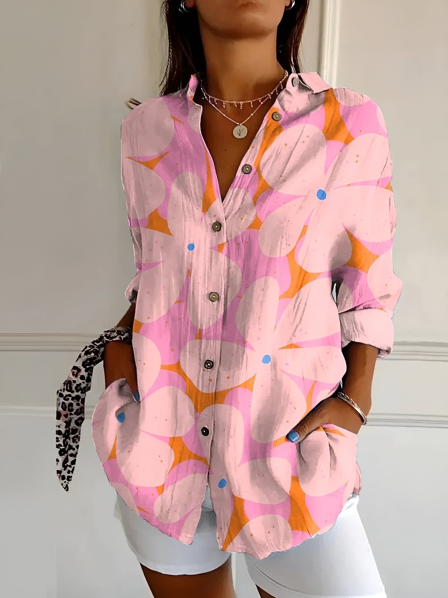 Amara | Blusenhemd – Leinenmix, Damen Bluse Hemd mit Blumenbrise-Knopf