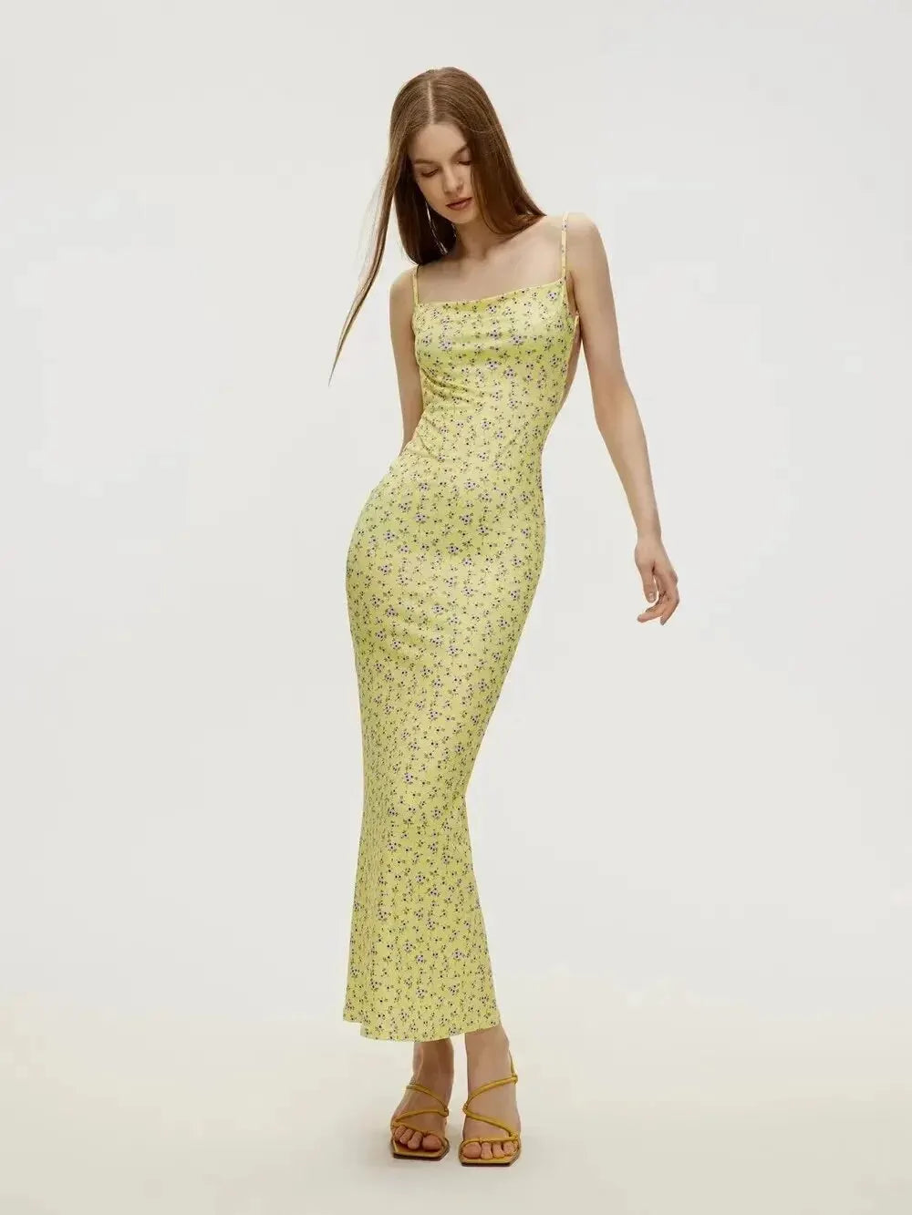 Variant image for Lila | Strandkleid Damen mit Floral Design – Rückenfrei und Leicht für Sommer-1