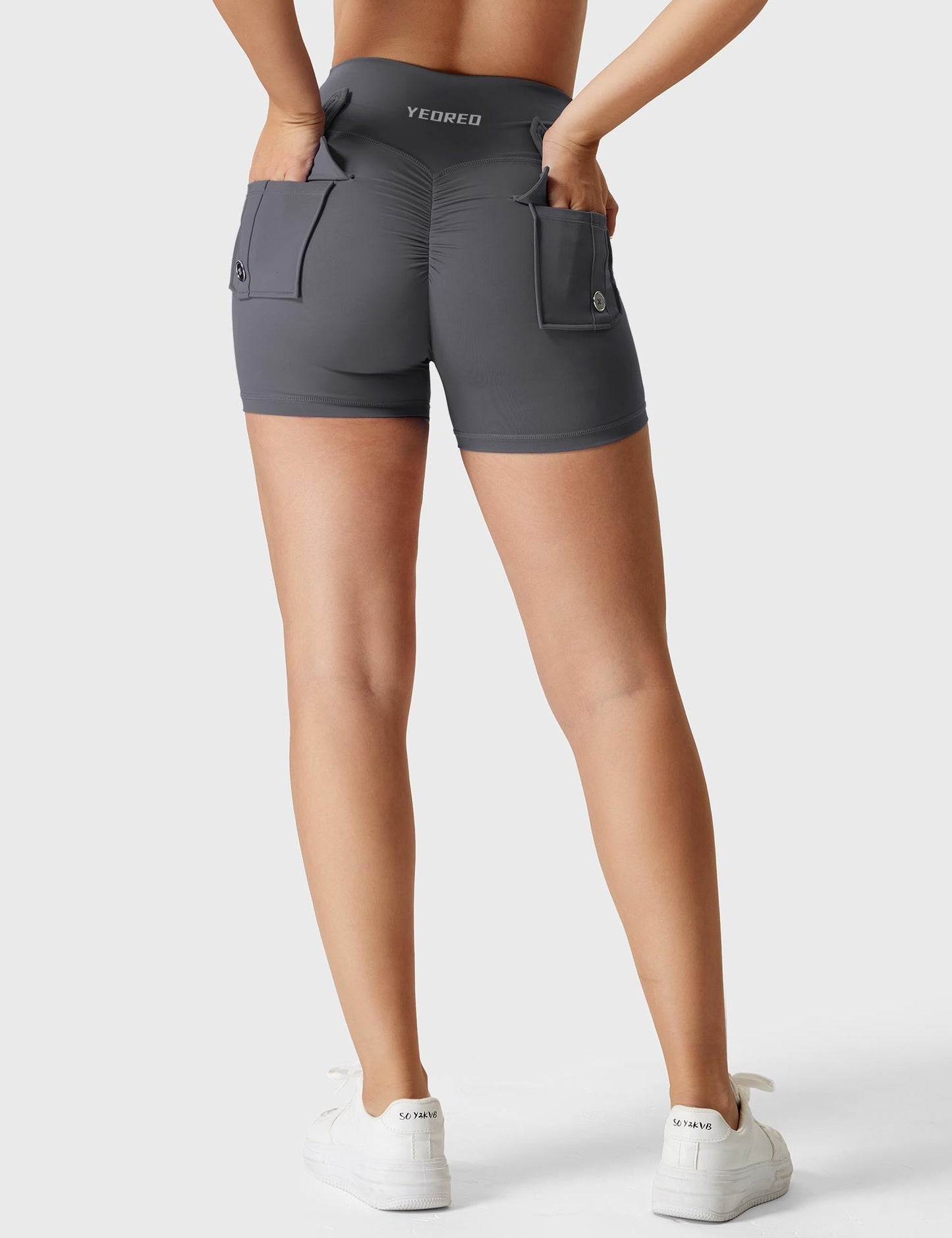 Susanne | Elegante Trägershorts