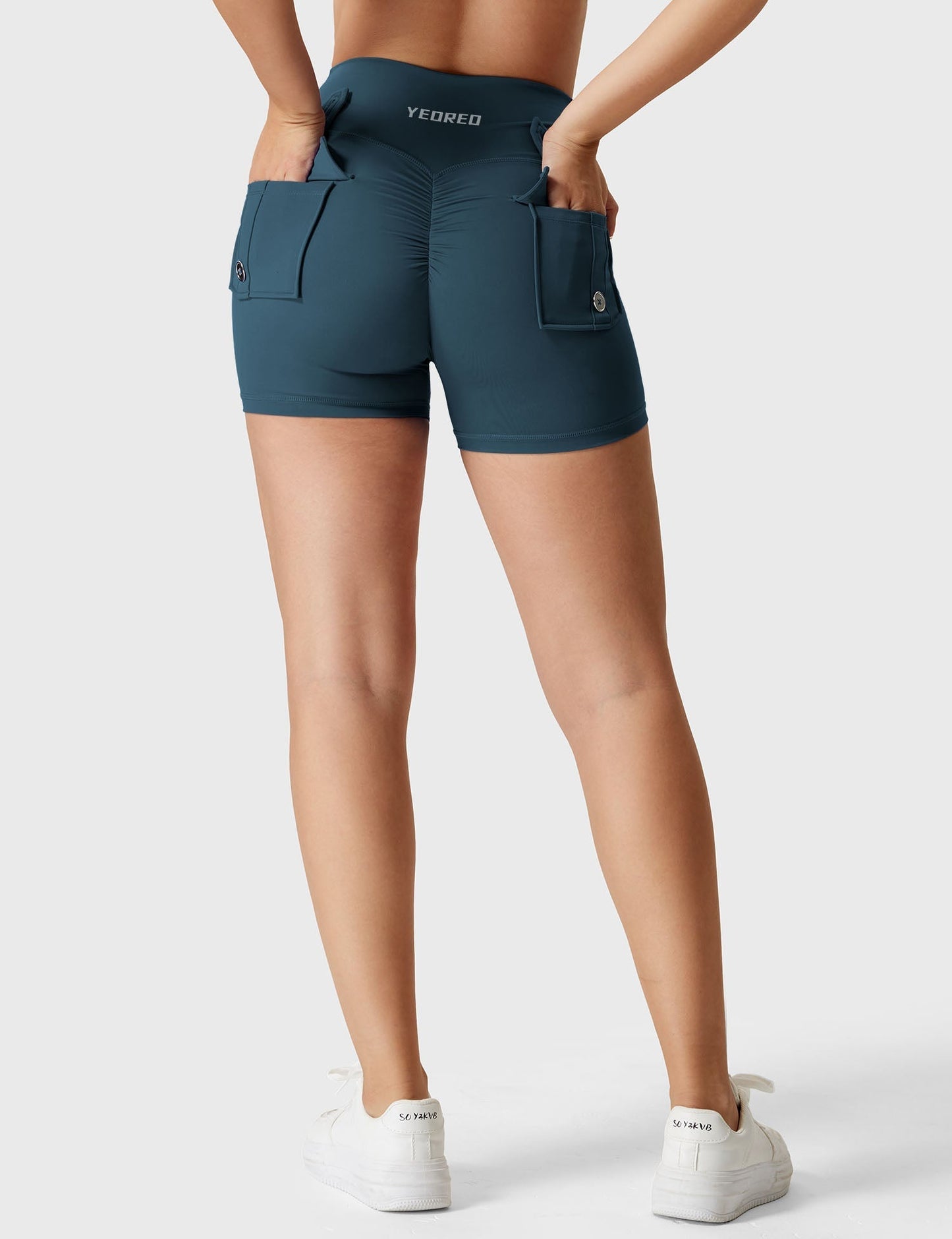 Susanne | Elegante Trägershorts